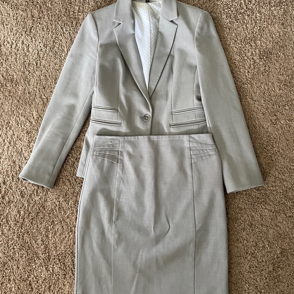 Express grey suit set